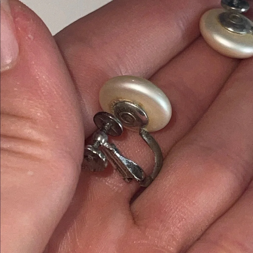 Vintage Sterling Elegant Pearl Clip-On Earrings - Picture 6 of 9